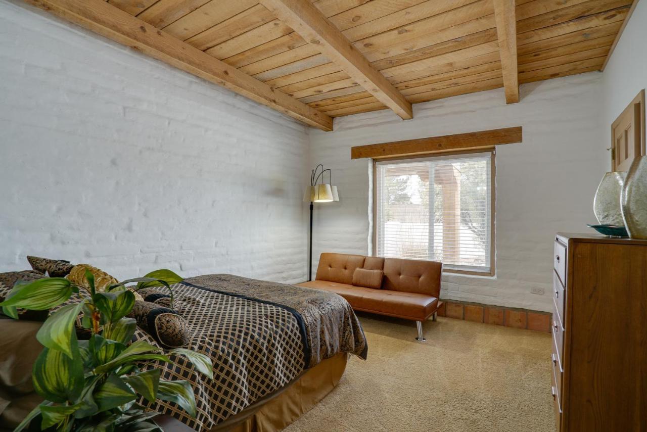 Las Cruces Home La Casa Blanca With Courtyard 外观 照片